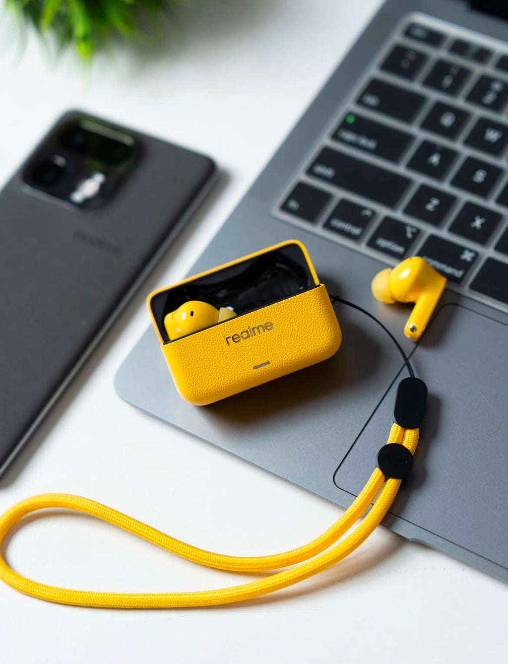 BharatTech || Realme Buds T500 Pro
